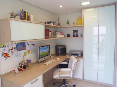 home-office-amplo